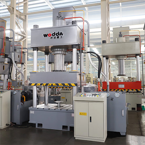 315噸復合樹(shù)脂井蓋成型液壓機